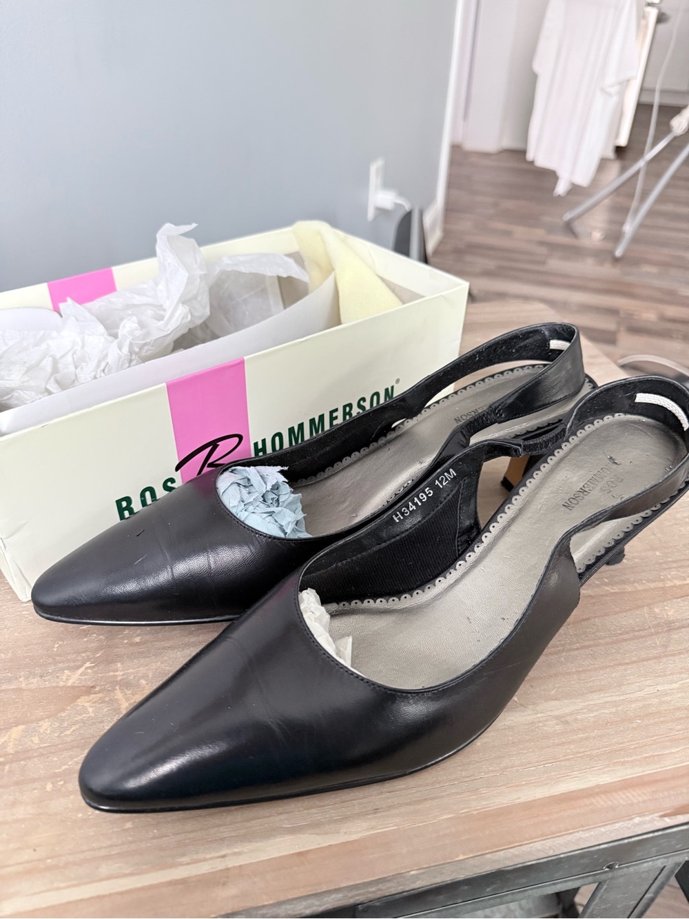 Ros Hommerson Black Leather Pointed Slingback Pumps